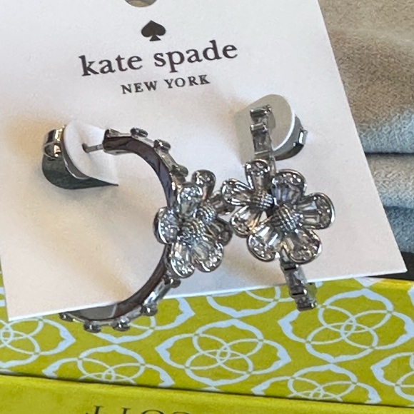 Kate Spade Silver Fleurette‎ Flower Earrings NEW